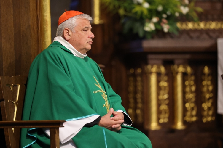 Kard. Krajewski: kiedy nie przebaczam, marnuję okazję do bycia pięknym | czwartkowa Eucharystia w łódzkiej Katedrze