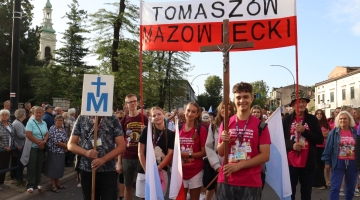 Pątnicy z Tomaszowa Mazowieckiego wyruszyli w 210 Pieszej Pielgrzymce na Jasną Górę