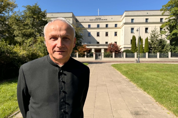 Ks. dr Sosnowski: Katechista, to człowiek posłany do konkretnego dzieła w Kościele! – Szkoła Katechistów Archidiecezji Łódzkiej-wywiad