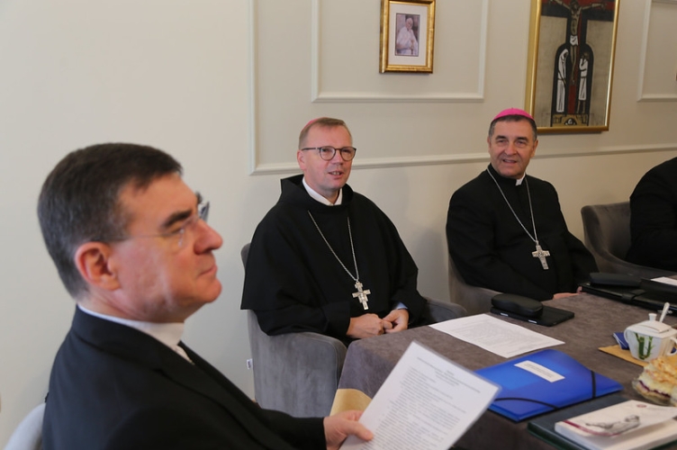 Bp Kleszcz i bp Marczak wzięli udział w Spotkaniu Komisji Mieszanej: Biskupi – Wyżsi Przełożeni Życia Konsekrowanego
