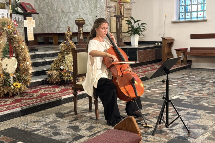 Rąbień: Muzyczne spotkania przy rondzie