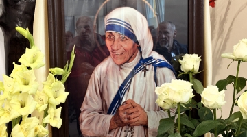 Kard. Krajewski u Misjonarek Miłości w Łodzi: Matka Teresa była Ewangelią!