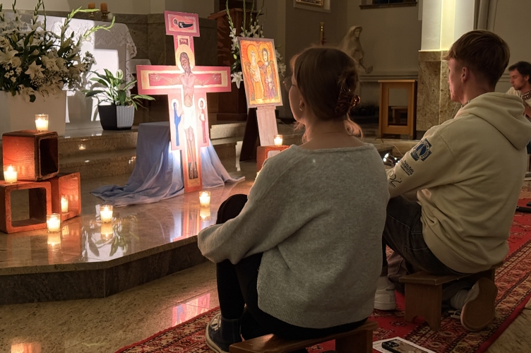 Łódź przygotowuje się na Taizé - wtorkowa modlitwa na Retkini