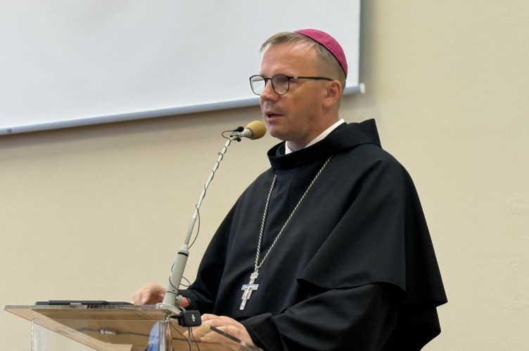 Bp Kleszcz: nie budujmy życia na tym, „co ludzie powiedzą”