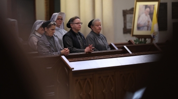 „Słowo Boże jest żywe i skuteczne”. Dzień skupienia osób życia konsekrowanego w łódzkiej Katedrze