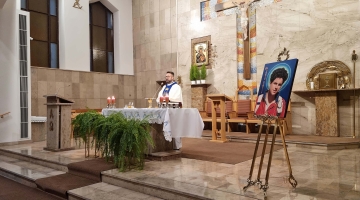 „Nie odkładaj wiary na później. Zacznij dziś!” | przygotowanie do wprowadzenia relikwii św. Carlo Acutisa