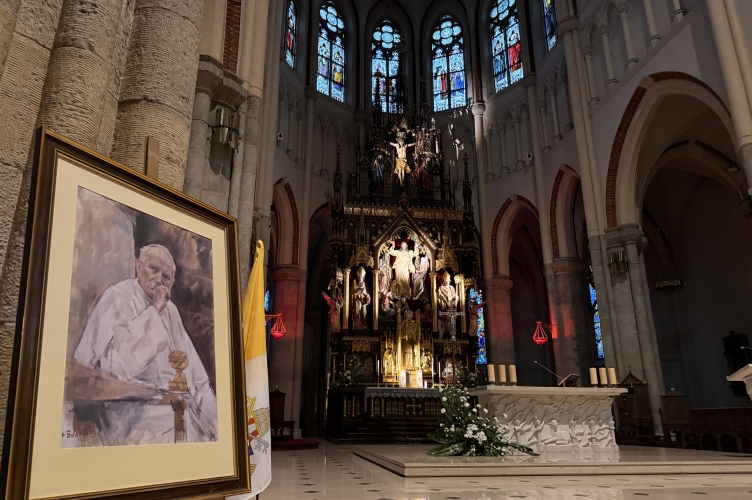 Ks. dr Liszewski we wspomnienie św. Jana Pawła II: pozwólcie Chrystusowi mówić do człowieka!